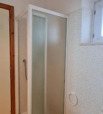 Il Poggiolo Di Levante - Piscina E Ombrellone Prima Fila Incluso דירה *