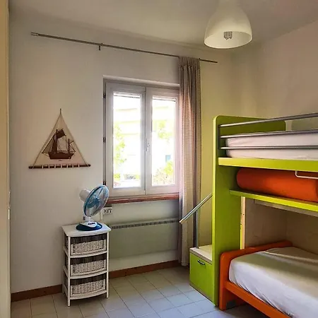 Il Poggiolo Di Levante - Piscina E Ombrellone Prima Fila Incluso דירה *